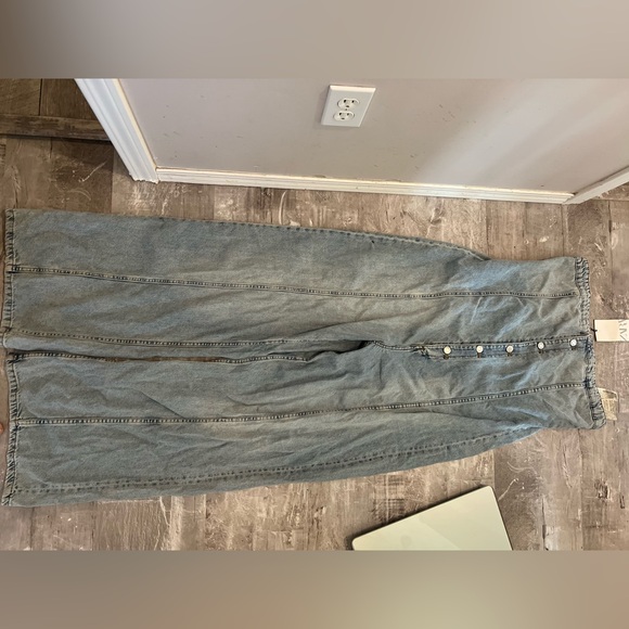 Zara denim jumpsuit - Picture 2 of 3